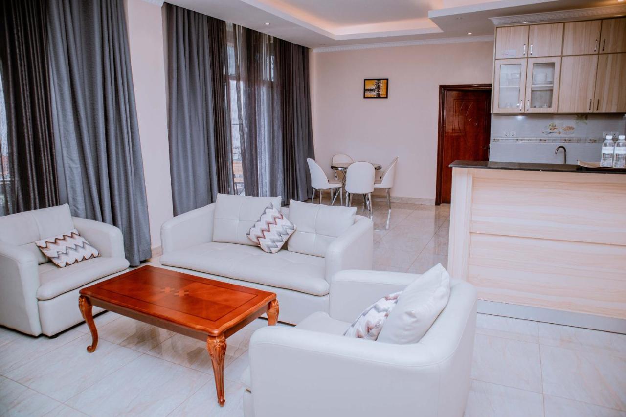Madras Hotel And Apartments Кигали Экстерьер фото