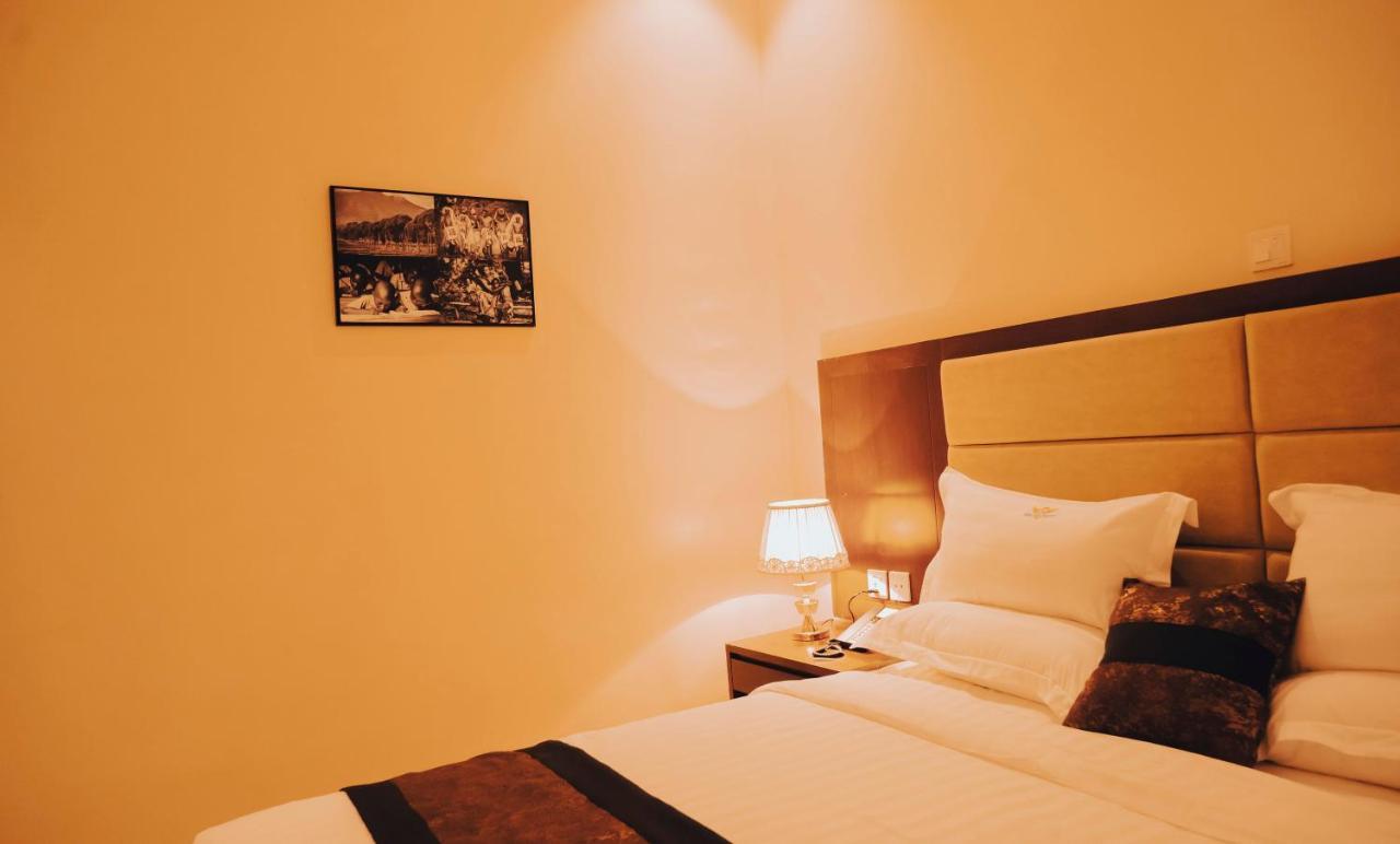 Madras Hotel And Apartments Кигали Экстерьер фото