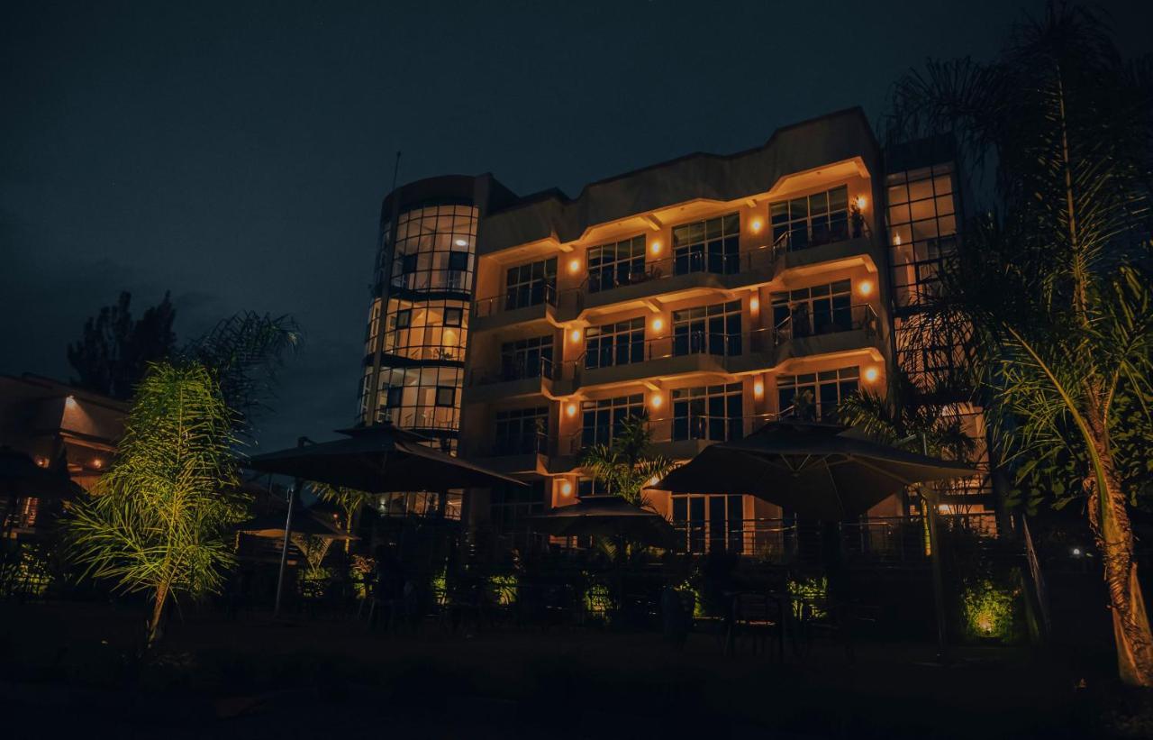 Madras Hotel And Apartments Кигали Экстерьер фото
